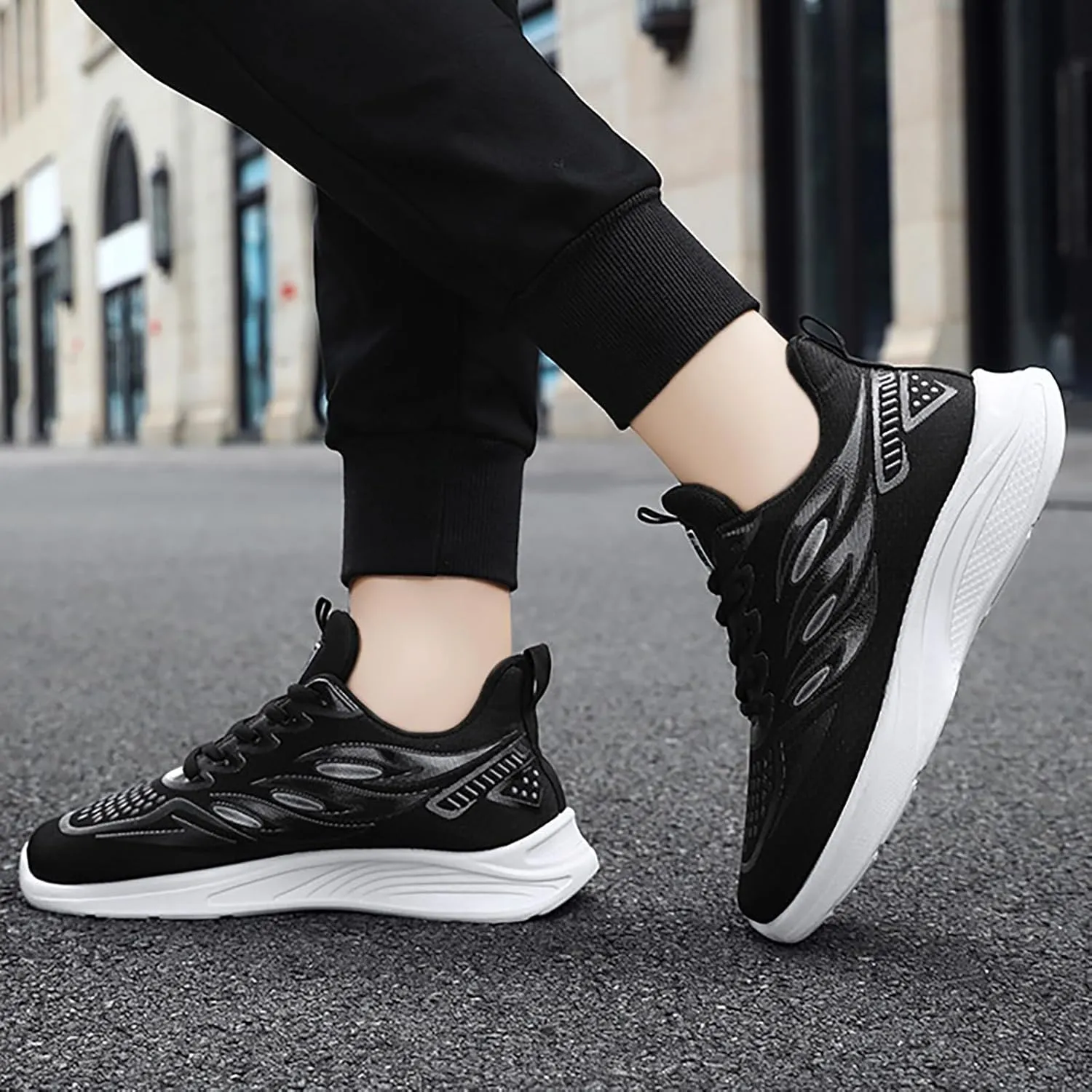 2023 Men's New Flyweave Sneakers Soft Sole Casual Shoes Mesh Men's Breathable Mesh Casual Light Outdoor Hiking Shoes
