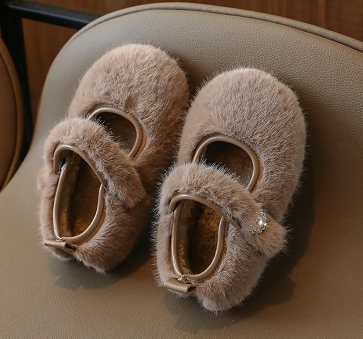 Girls Cozy Flats Lightweight Plush Linned Non-Slip Indoor Outdoor Home Shoes for Toddler/Little Kid