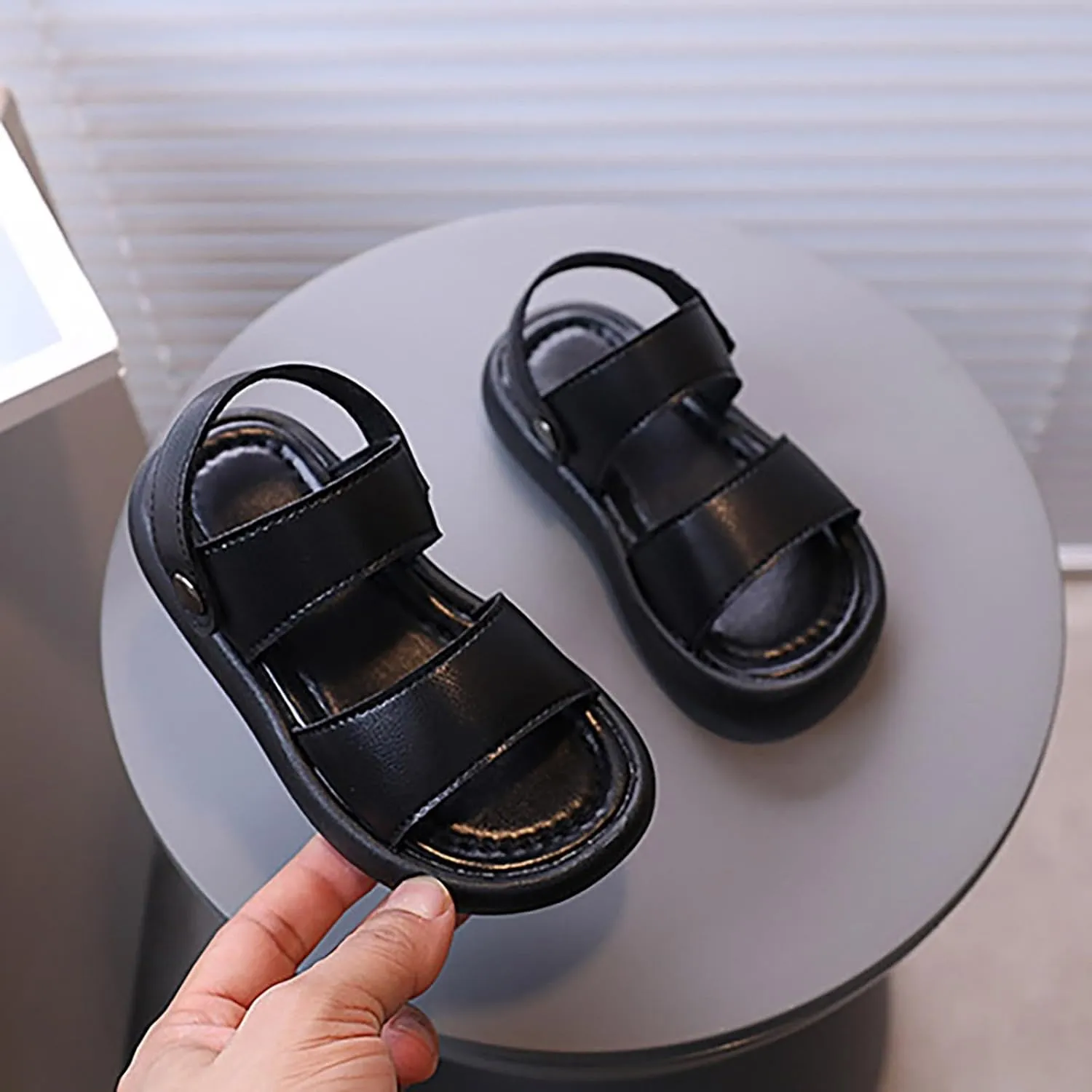 Girls Sandals Open Toe Anti Slip Soft Sole Beach Play Shoes Back Strap Sandals Flat for Toddler Summer Footwear