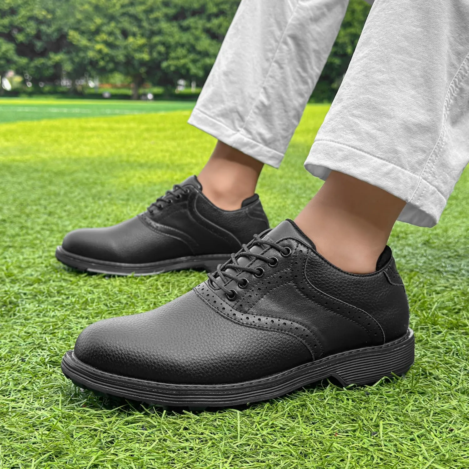 Golf Shoes Men Professional Spikes Golf Shoes Waterproof Walking Footwears for Golfers Outdoor Gym Sneakers