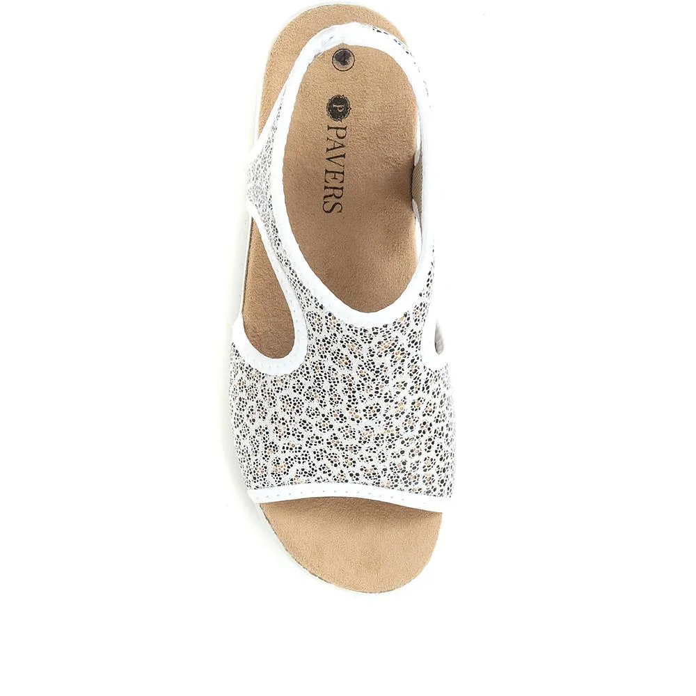 Leopard Print Pull-On Sandals - POLY33003 / 319 732