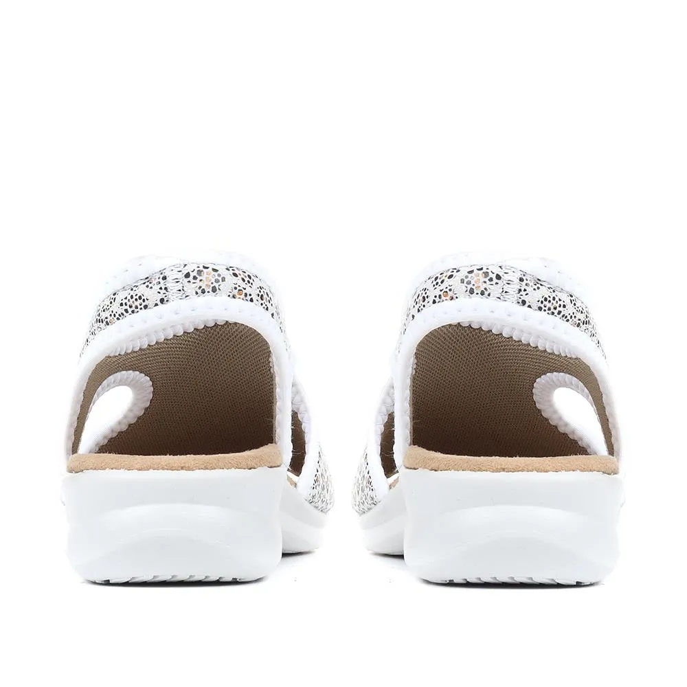 Leopard Print Pull-On Sandals - POLY33003 / 319 732