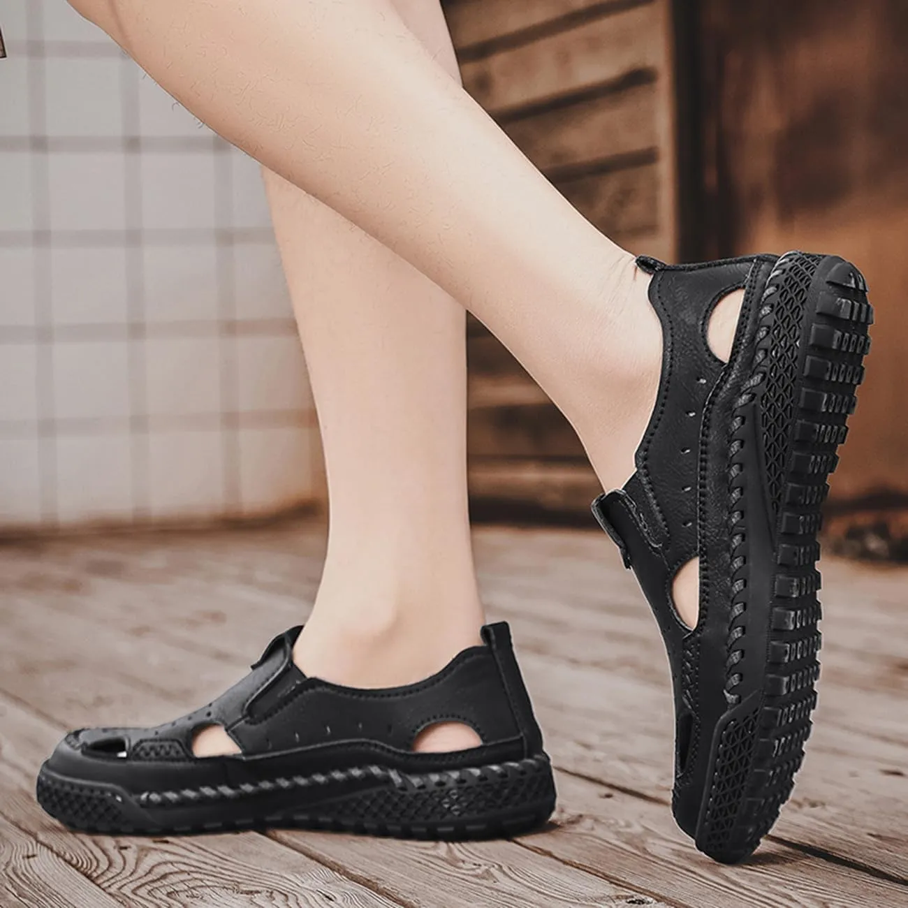 Men's Casual Leather Sandals Closed Toe Anti-Slip Outdoor Beach Shoes Lightweight Summer Hiking Sandals